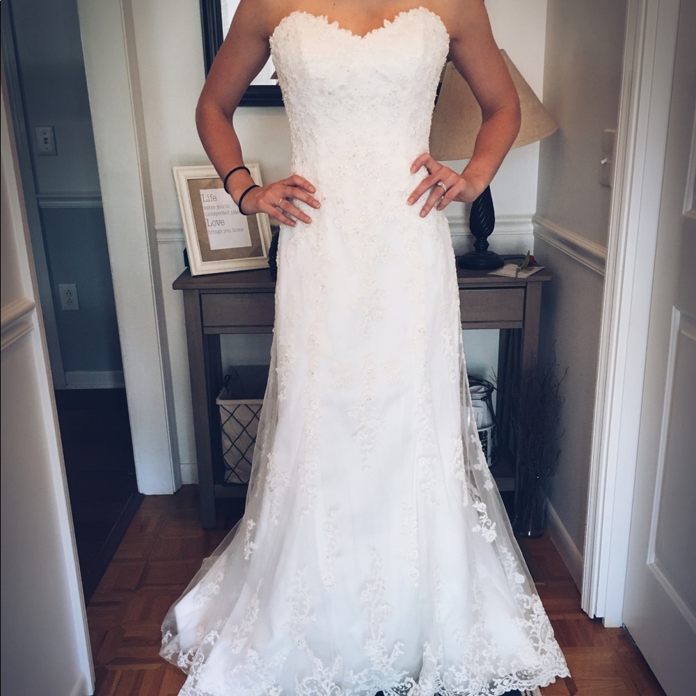 Wedding gown